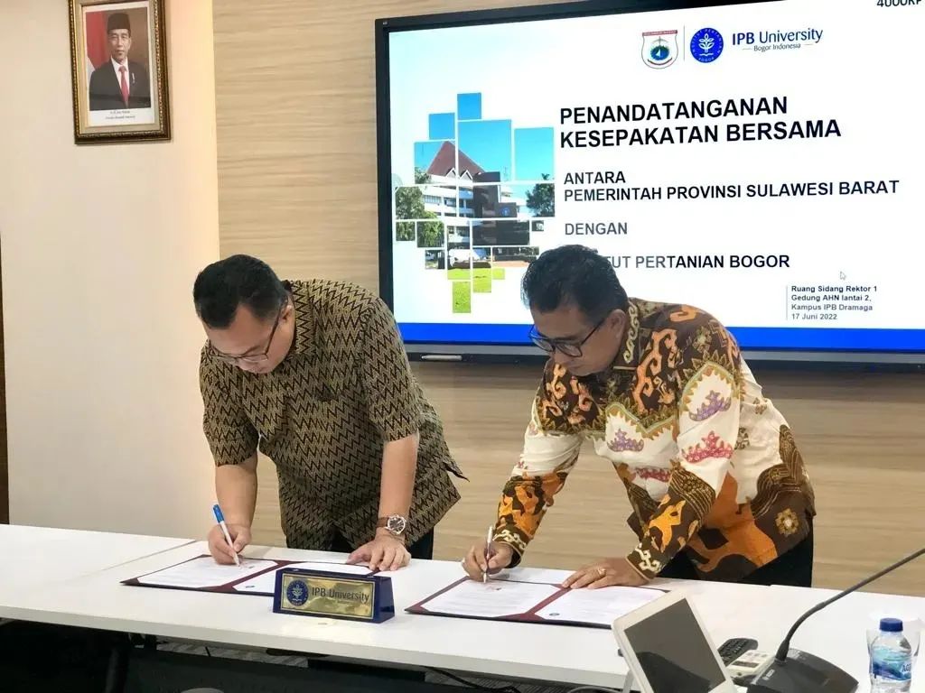 Pj Gubernur Sulbar Teken MoU dengan Rektor IPB, Terkait Pengelolaan Data Desa Presisi